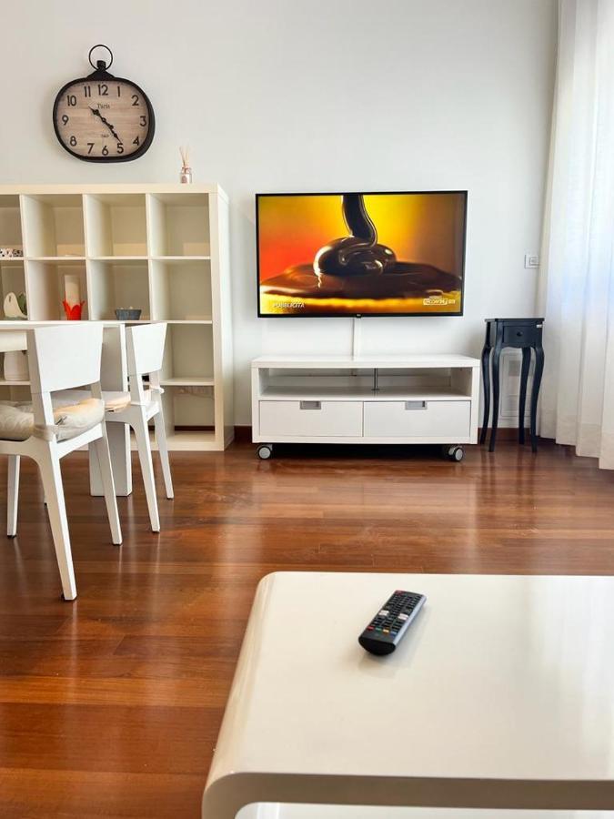 Piazza Italia Luxury Apartment К'янчіано-Терме Екстер'єр фото